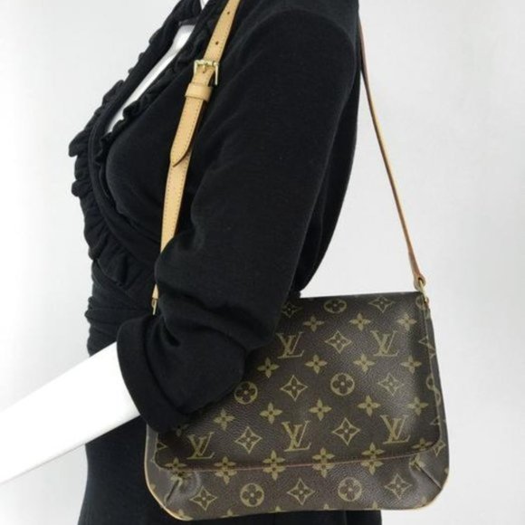 Excellent Condition Louis Vuitton Musette Tango Damier Ebene Crossbody  *Full Set